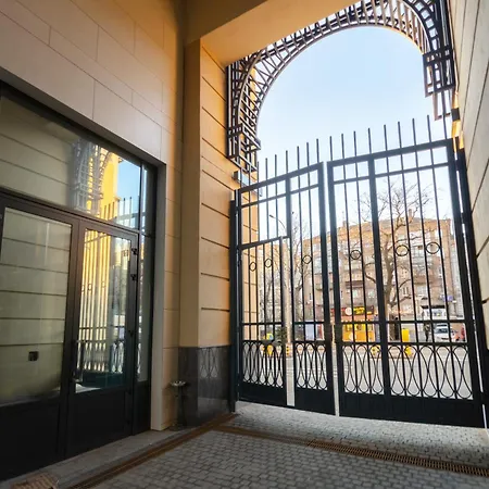 Apartment Petrovdom 05-104b In Rc Yaroslaviv Grad, Bulvarno-kudriavska 17b Kyiv